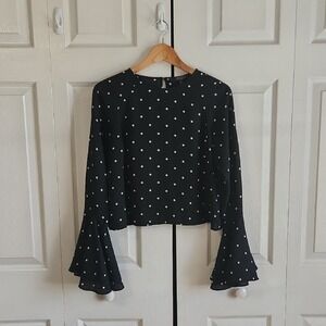 Forever 21 Contemporary Polka Dot Bell Sleeve Blouse‎ Black White Medium Chic